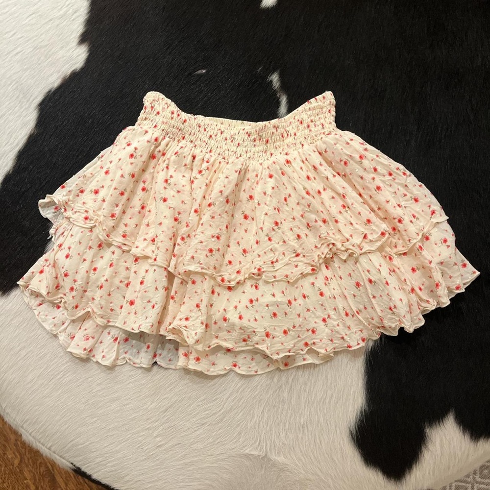 Forever 21 Cream and Red Floral Mini Skirt